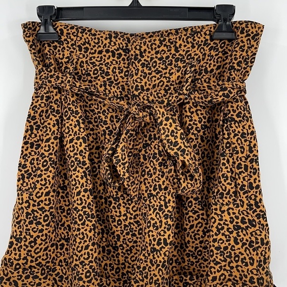 Topshop NWT Women’s paper bag shorts 8 - Picture 2 of 8